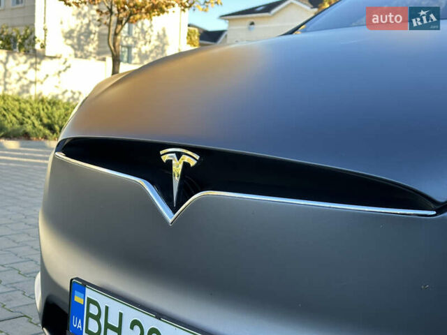 Серый Тесла Модель Х, объемом двигателя 0 л и пробегом 75 тыс. км за 25500 $, фото 20 на Automoto.ua