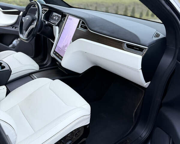 Сірий Тесла Модель Х, об'ємом двигуна 0 л та пробігом 112 тис. км за 21000 $, фото 23 на Automoto.ua