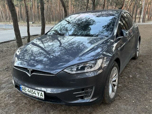 Сірий Тесла Модель Х, об'ємом двигуна 0 л та пробігом 250 тис. км за 21900 $, фото 3 на Automoto.ua