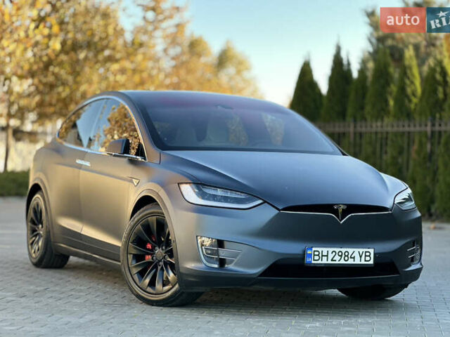 Серый Тесла Модель Х, объемом двигателя 0 л и пробегом 75 тыс. км за 25500 $, фото 2 на Automoto.ua