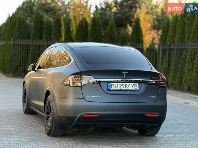 Серый Тесла Модель Х, объемом двигателя 0 л и пробегом 75 тыс. км за 25500 $, фото 24 на Automoto.ua