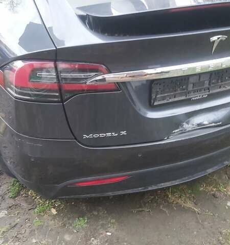 Тесла Модель Х 2016 у Харкові на Automoto.ua Сірий Тесла Модель Х, об'ємом двигуна 0 л та пробігом 127 тис. км за 11700 $, фото 4 на Automoto.ua