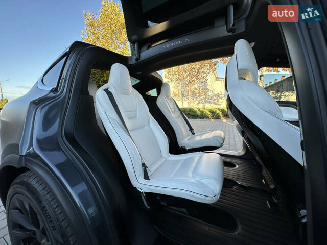 Серый Тесла Модель Х, объемом двигателя 0 л и пробегом 75 тыс. км за 25500 $, фото 38 на Automoto.ua