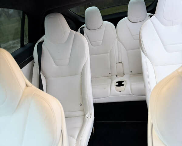 Сірий Тесла Модель Х, об'ємом двигуна 0 л та пробігом 112 тис. км за 21000 $, фото 17 на Automoto.ua