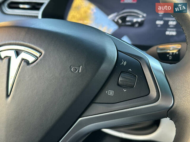 Серый Тесла Модель Х, объемом двигателя 0 л и пробегом 75 тыс. км за 25500 $, фото 71 на Automoto.ua