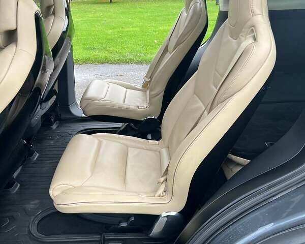 Сірий Тесла Модель Х, об'ємом двигуна 0 л та пробігом 125 тис. км за 17800 $, фото 11 на Automoto.ua