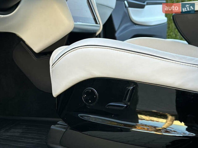 Серый Тесла Модель Х, объемом двигателя 0 л и пробегом 75 тыс. км за 25500 $, фото 68 на Automoto.ua