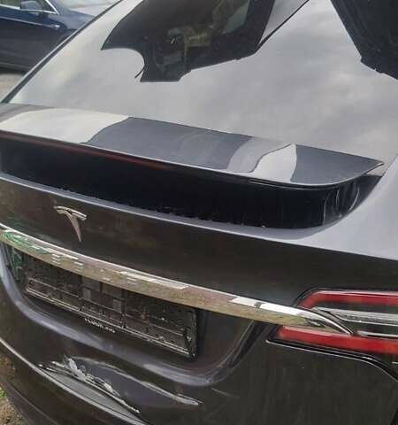 Тесла Модель Х 2016 у Харкові на Automoto.ua Сірий Тесла Модель Х, об'ємом двигуна 0 л та пробігом 127 тис. км за 11700 $, фото 12 на Automoto.ua