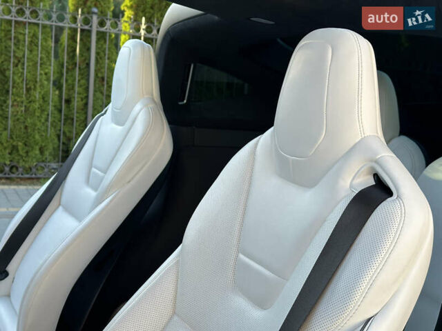 Серый Тесла Модель Х, объемом двигателя 0 л и пробегом 75 тыс. км за 25500 $, фото 51 на Automoto.ua