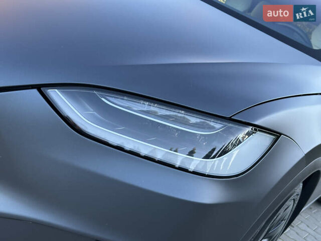 Серый Тесла Модель Х, объемом двигателя 0 л и пробегом 75 тыс. км за 25500 $, фото 19 на Automoto.ua