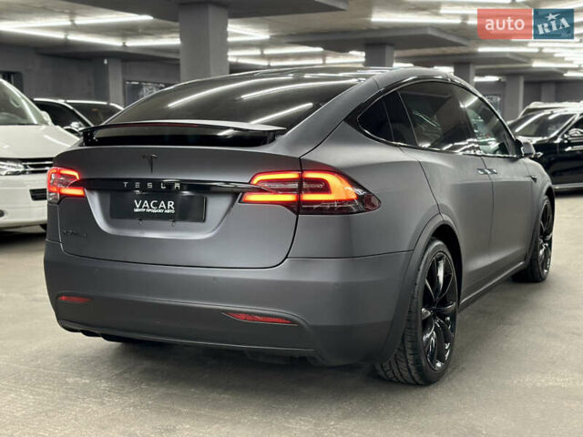 Серый Тесла Модель Х, объемом двигателя 0 л и пробегом 229 тыс. км за 24500 $, фото 8 на Automoto.ua