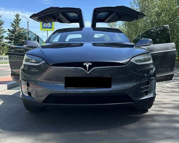 Серый Тесла Модель Х, объемом двигателя 0 л и пробегом 136 тыс. км за 28900 $, фото 46 на Automoto.ua
