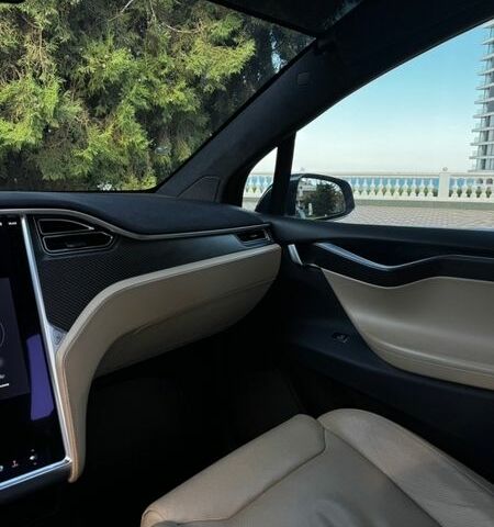 Сірий Тесла Модель Х, об'ємом двигуна 0 л та пробігом 228 тис. км за 18000 $, фото 27 на Automoto.ua