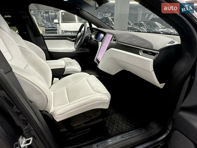 Серый Тесла Модель Х, объемом двигателя 0 л и пробегом 229 тыс. км за 24500 $, фото 25 на Automoto.ua