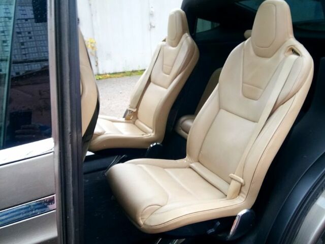 Сірий Тесла Модель Х, об'ємом двигуна 0 л та пробігом 173 тис. км за 21500 $, фото 8 на Automoto.ua