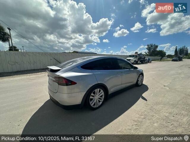 Серый Тесла Модель Х, объемом двигателя 0 л и пробегом 90 тыс. км за 18300 $, фото 8 на Automoto.ua