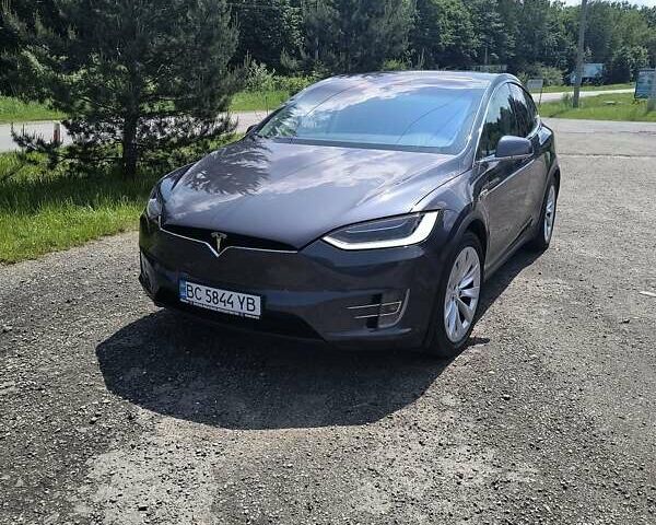 Серый Тесла Модель Х, объемом двигателя 0 л и пробегом 83 тыс. км за 19900 $, фото 2 на Automoto.ua