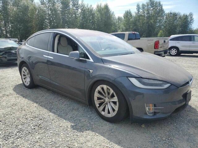 Сірий Тесла Модель Х, об'ємом двигуна 0 л та пробігом 65 тис. км за 8700 $, фото 3 на Automoto.ua
