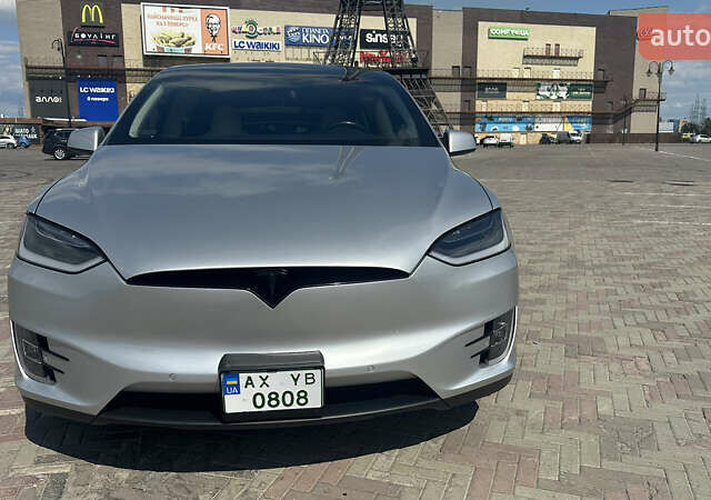 Тесла Модель Х 2017 в Харькове на Automoto.ua Серый Тесла Модель Х, объемом двигателя 0 л и пробегом 75 тыс. км за 32000 $, фото 2 на Automoto.ua
