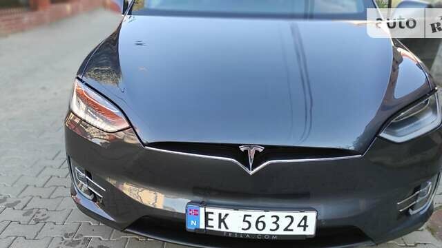 Сірий Тесла Модель Х, об'ємом двигуна 0 л та пробігом 130 тис. км за 33500 $, фото 16 на Automoto.ua