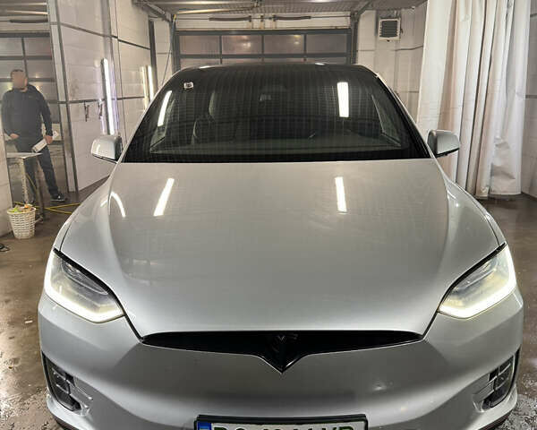Сірий Тесла Модель Х, об'ємом двигуна 0 л та пробігом 215 тис. км за 22500 $, фото 2 на Automoto.ua