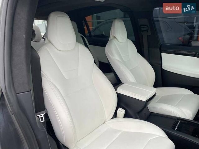 Сірий Тесла Модель Х, об'ємом двигуна 0 л та пробігом 108 тис. км за 19700 $, фото 20 на Automoto.ua