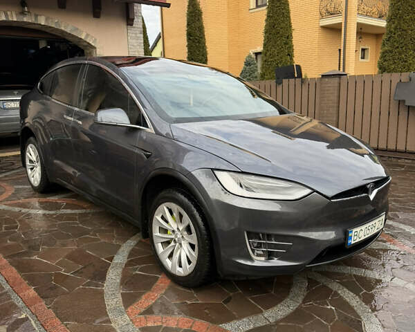 Серый Тесла Модель Х, объемом двигателя 0 л и пробегом 256 тыс. км за 21000 $, фото 6 на Automoto.ua