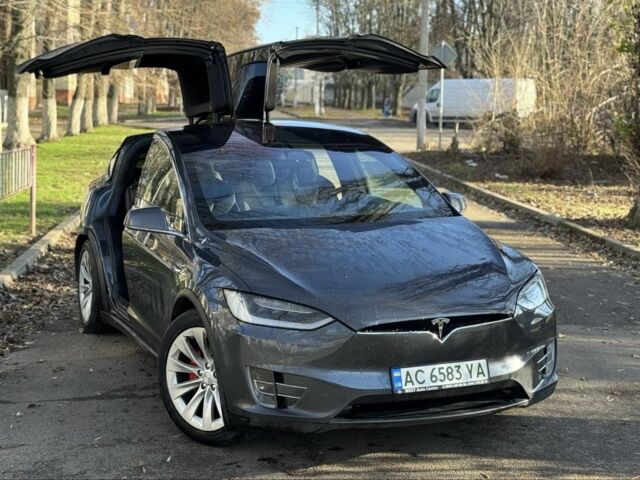 Серый Тесла Модель Х, объемом двигателя 0 л и пробегом 173 тыс. км за 18999 $, фото 4 на Automoto.ua