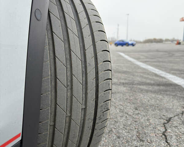 Серый Тесла Модель Х, объемом двигателя 0 л и пробегом 215 тыс. км за 21700 $, фото 68 на Automoto.ua