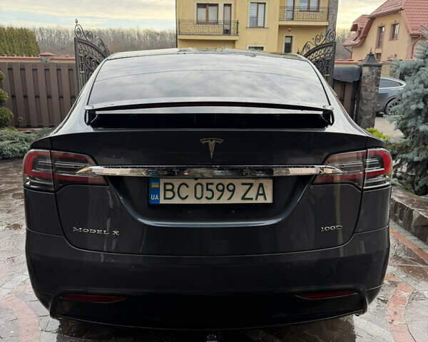Серый Тесла Модель Х, объемом двигателя 0 л и пробегом 256 тыс. км за 21000 $, фото 3 на Automoto.ua