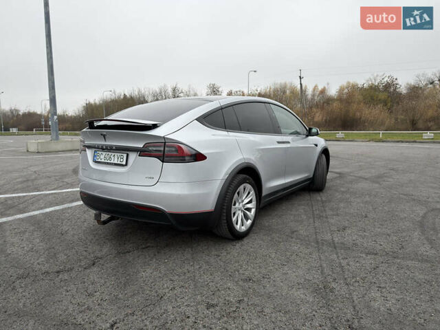 Серый Тесла Модель Х, объемом двигателя 0 л и пробегом 215 тыс. км за 21700 $, фото 7 на Automoto.ua