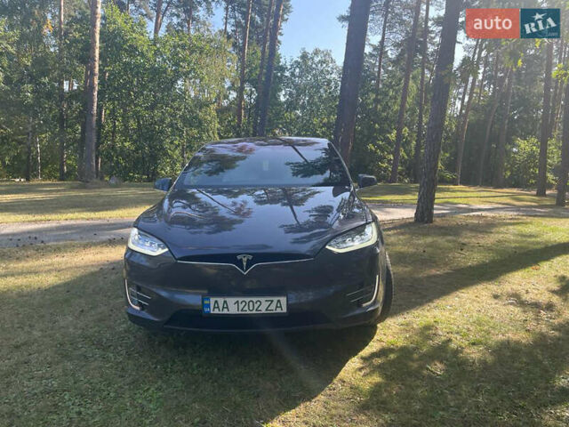 Сірий Тесла Модель Х, об'ємом двигуна 0 л та пробігом 64 тис. км за 30000 $, фото 1 на Automoto.ua