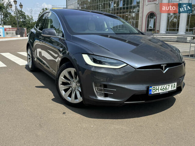 Тесла Модель Х 2017 в Одессе на Automoto.ua Серый Тесла Модель Х, объемом двигателя 0 л и пробегом 144 тыс. км за 29000 $, фото 3 на Automoto.ua