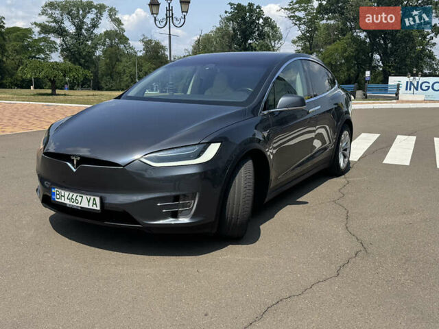 Тесла Модель Х 2017 в Одессе на Automoto.ua Серый Тесла Модель Х, объемом двигателя 0 л и пробегом 144 тыс. км за 29000 $, фото 5 на Automoto.ua