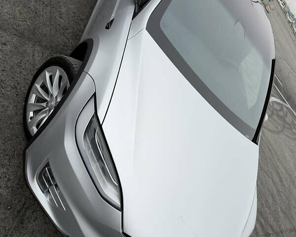 Серый Тесла Модель Х, объемом двигателя 0 л и пробегом 215 тыс. км за 21700 $, фото 24 на Automoto.ua