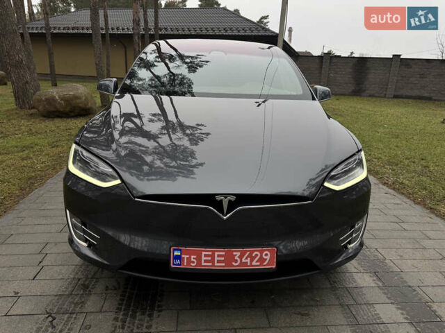 Серый Тесла Модель Х, объемом двигателя 0 л и пробегом 217 тыс. км за 20900 $, фото 2 на Automoto.ua