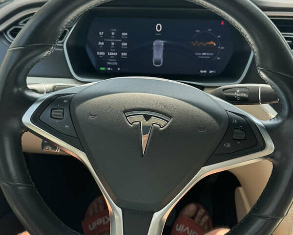Тесла Модель Х 2017 в Одессе на Automoto.ua Серый Тесла Модель Х, объемом двигателя 0 л и пробегом 144 тыс. км за 29000 $, фото 12 на Automoto.ua