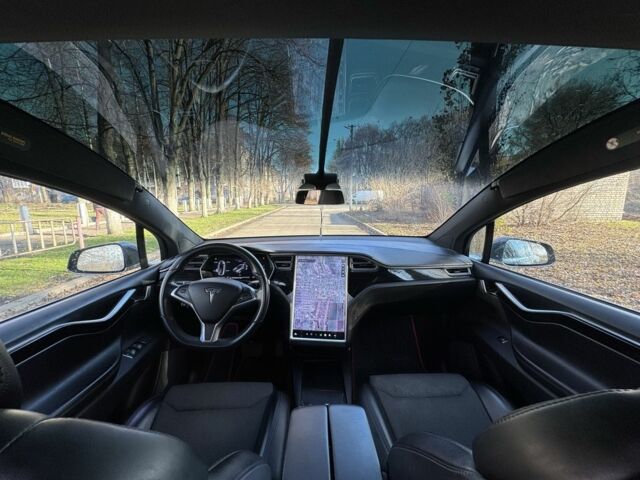 Серый Тесла Модель Х, объемом двигателя 0 л и пробегом 173 тыс. км за 18999 $, фото 15 на Automoto.ua