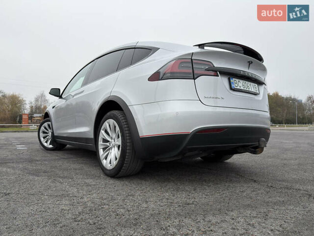 Серый Тесла Модель Х, объемом двигателя 0 л и пробегом 215 тыс. км за 21700 $, фото 21 на Automoto.ua