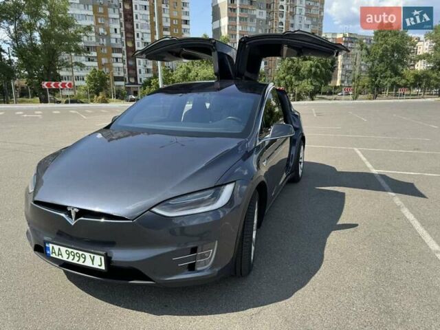 Серый Тесла Модель Х, объемом двигателя 0 л и пробегом 191 тыс. км за 28500 $, фото 18 на Automoto.ua