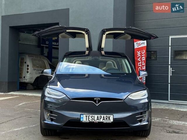 Тесла Модель Х 2017 в Киеве на Automoto.ua Серый Тесла Модель Х, объемом двигателя 0 л и пробегом 51 тыс. км за 23999 $, фото 2 на Automoto.ua