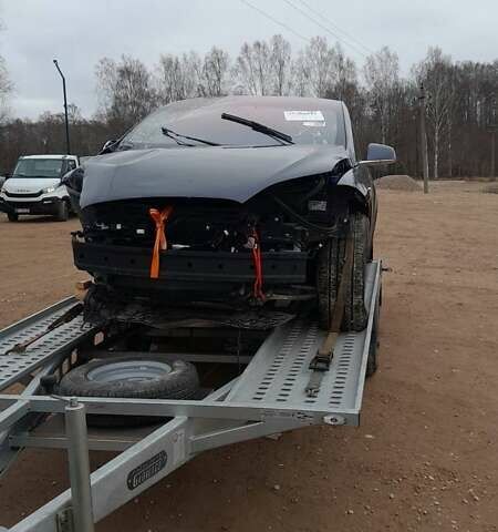 Серый Тесла Модель Х, объемом двигателя 0 л и пробегом 53 тыс. км за 19000 $, фото 1 на Automoto.ua