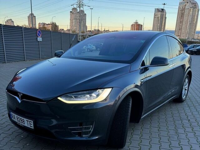 Сірий Тесла Модель Х, об'ємом двигуна 0 л та пробігом 176 тис. км за 33000 $, фото 6 на Automoto.ua