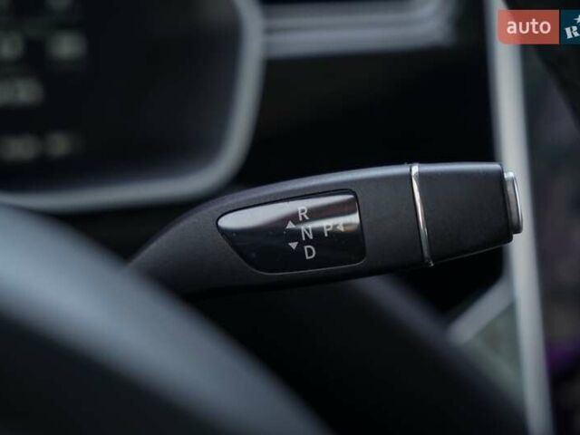 Серый Тесла Модель Х, объемом двигателя 0.38 л и пробегом 84 тыс. км за 29900 $, фото 20 на Automoto.ua