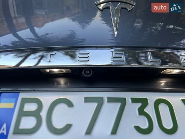 Серый Тесла Модель Х, объемом двигателя 0 л и пробегом 144 тыс. км за 28950 $, фото 17 на Automoto.ua