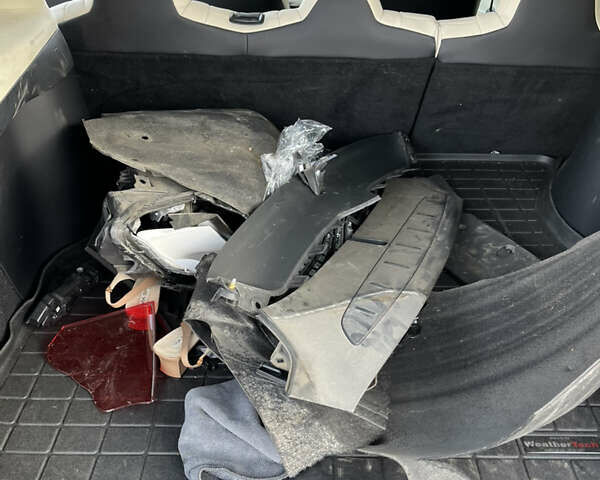 Серый Тесла Модель Х, объемом двигателя 0 л и пробегом 96 тыс. км за 16900 $, фото 18 на Automoto.ua