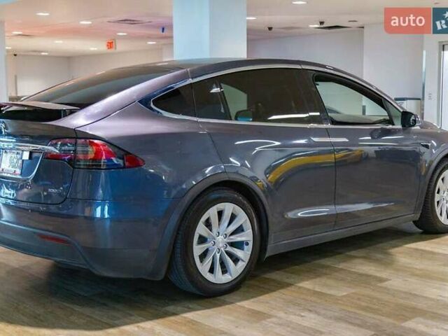 Серый Тесла Модель Х, объемом двигателя 0 л и пробегом 60 тыс. км за 7900 $, фото 4 на Automoto.ua