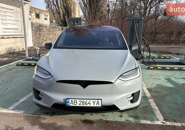 Сірий Тесла Модель Х, об'ємом двигуна 0 л та пробігом 102 тис. км за 29800 $, фото 3 на Automoto.ua