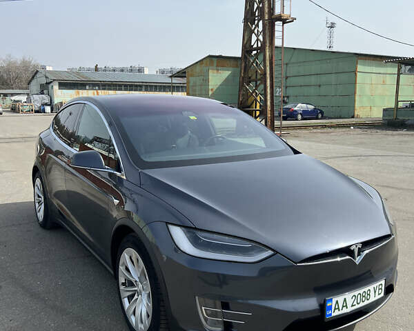 Сірий Тесла Модель Х, об'ємом двигуна 0 л та пробігом 109 тис. км за 33000 $, фото 7 на Automoto.ua