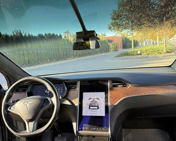 Тесла Модель Х 2018 у Одесі на Automoto.ua Сірий Тесла Модель Х, об'ємом двигуна 0 л та пробігом 185 тис. км за 33000 $, фото 9 на Automoto.ua
